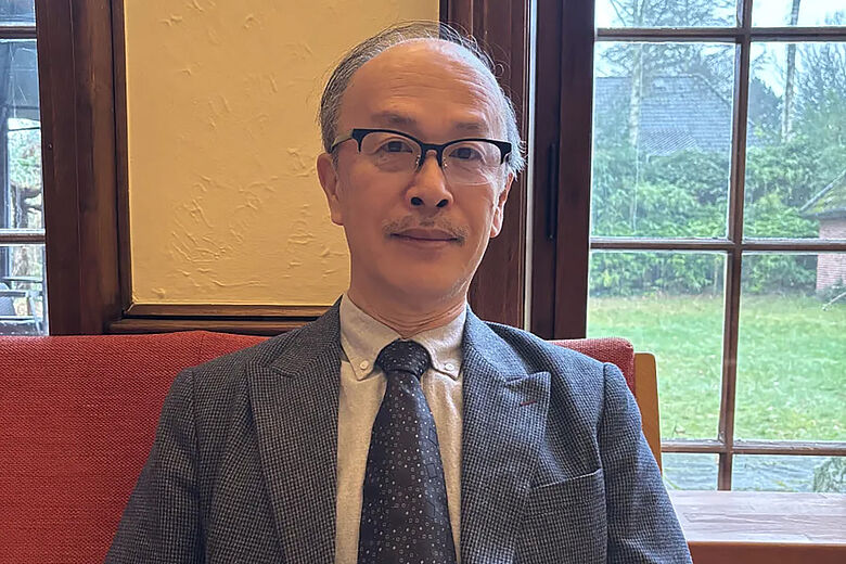 Portraitbild von einem japanischen Mann